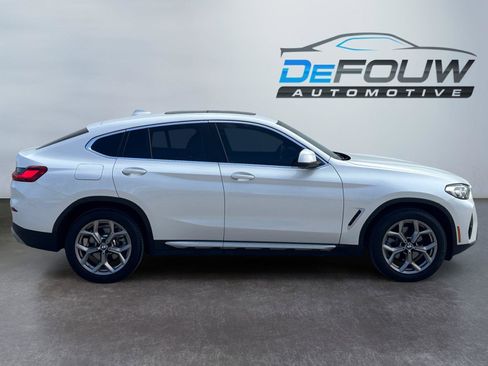 Used 2022 BMW X4 xDrive30i w/ Convenience Package image 2