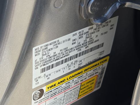 Used 2021 Ford Expedition XLT RWD image 32