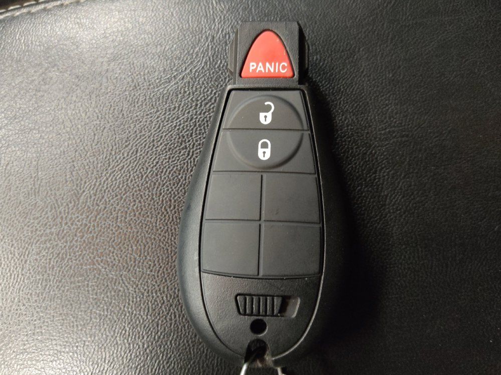 Used 2019 Jeep Cherokee Latitude w/ Popular Appearance Group FWD image 32