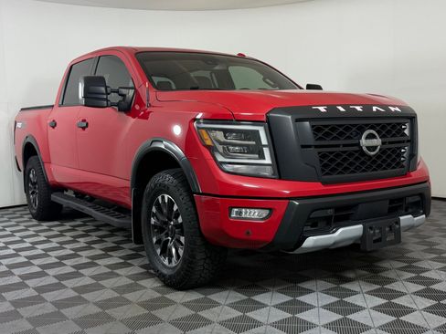 Used 2021 Nissan Titan PRO-4X w/ Pro-4x Convenience Package AWD/4WD image 7