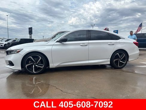 Used 2021 Honda Accord Sport image 4