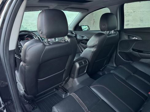 Used 2014 Chevrolet SS RWD image 33