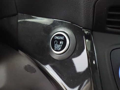 Used 2019 Ford Escape Titanium AWD/4WD image 31