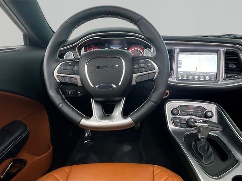 Used 2016 Dodge Challenger SRT Hellcat RWD image 8