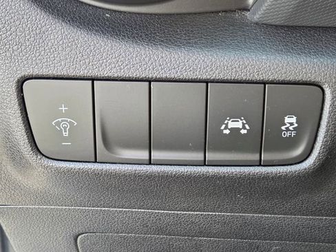 Used 2019 Hyundai Kona SE image 23