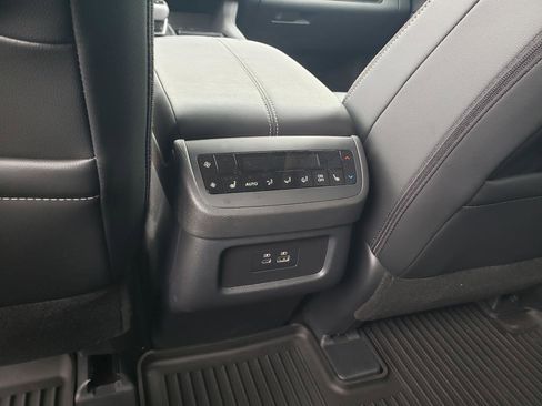 Certified 2025 Nissan Pathfinder SL w/ SL Premium Package image 20