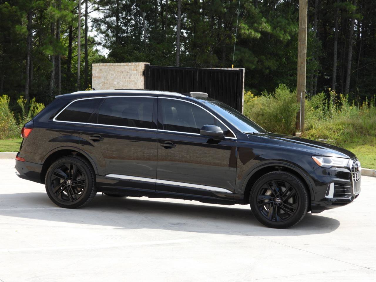 Used 2022 Audi Q7 3.0T Premium Plus AWD/4WD image 48