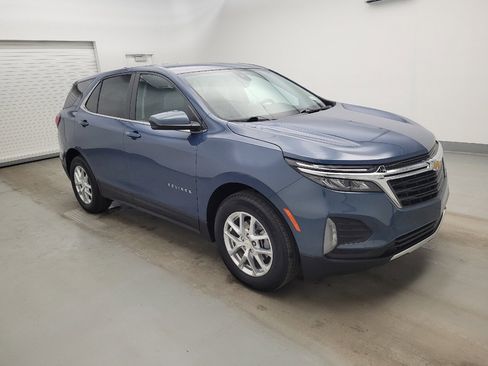 Used 2024 Chevrolet Equinox LT FWD image 11