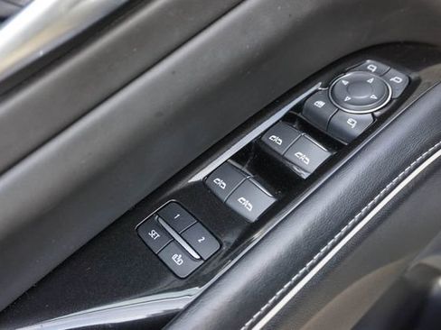 Used 2021 Cadillac Escalade ESV Sport Platinum image 19