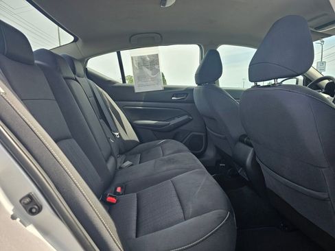Used 2019 Nissan Altima 2.5 S FWD image 13
