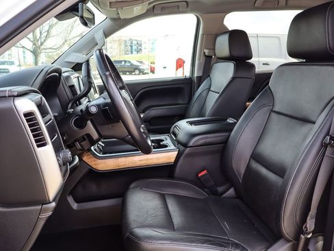 Used 2018 Chevrolet Silverado 1500 LTZ w/ LTZ Plus Package image 9