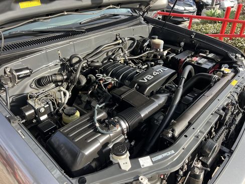 Used 2007 Toyota Sequoia SR5 image 40