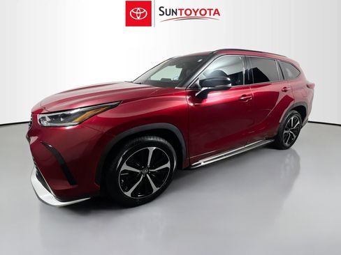 Used 2022 Toyota Highlander XSE image 9