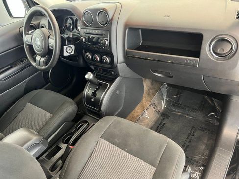 Used 2016 Jeep Patriot Sport w/ Power Value Group FWD image 14
