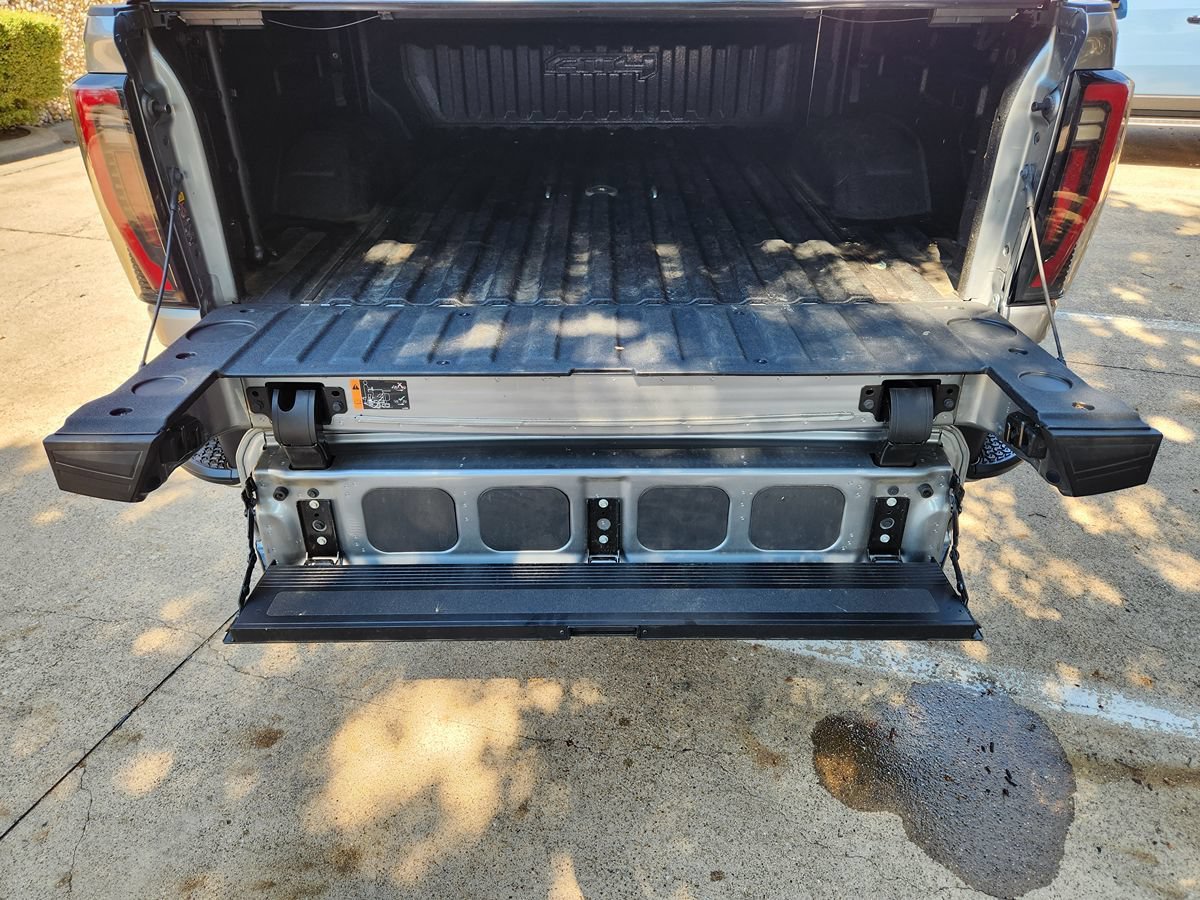 Used 2024 GMC Sierra 2500 AT4 w/ AT4 Premium Plus Package AWD/4WD image 55