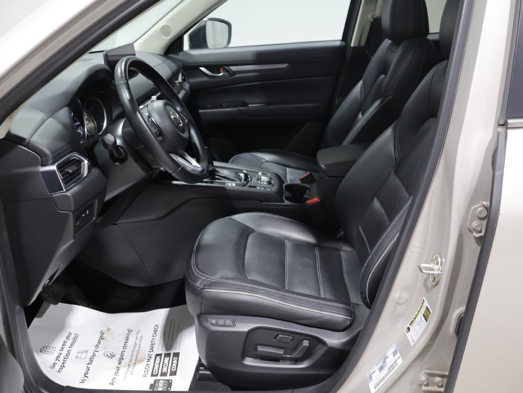 Used 2025 MAZDA CX-5 AWD 2.5 S w/ Preferred Package image 9