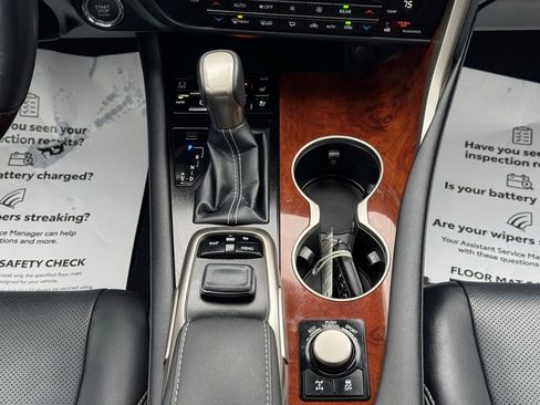 Used 2018 Lexus RX 350L AWD image 38