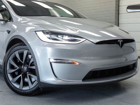 Used 2024 Tesla Model X image 13
