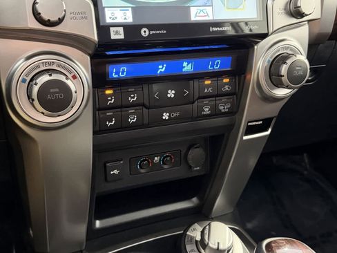 Used 2023 Toyota 4Runner Limited AWD/4WD image 22