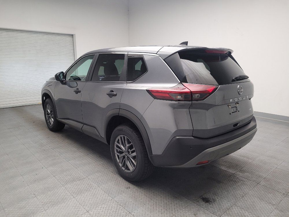 Used 2023 Nissan Rogue S AWD/4WD image 5