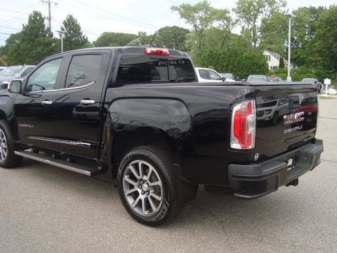 Certified 2022 GMC Canyon Denali image 21