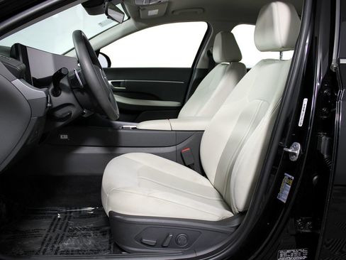 Used 2025 Hyundai Sonata SEL image 8