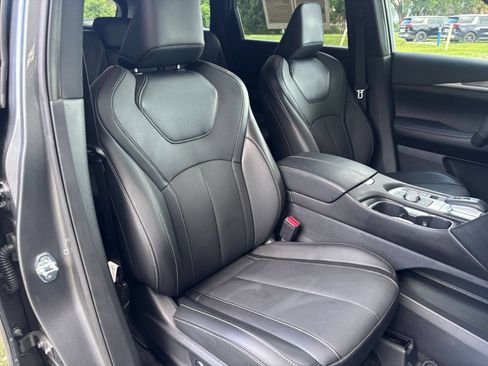Used 2026 INFINITI QX60 Luxe FWD image 40