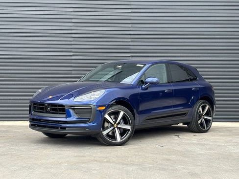 Certified 2026 Porsche Macan AWD/4WD image 1