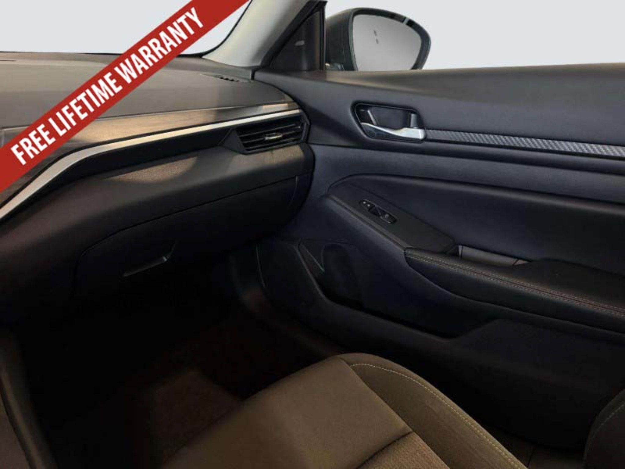 Used 2025 Nissan Altima 2.5 SV AWD/4WD image 24
