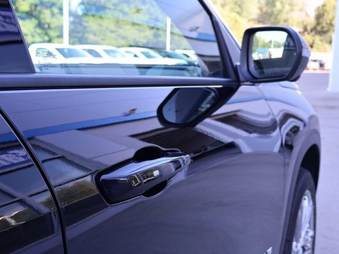 New 2026 Chevrolet Traverse LT w/ Driver Confidence Package FWD image 32
