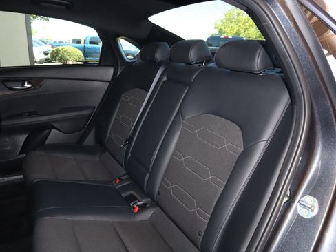 Used 2023 Kia Forte GT-Line FWD image 35