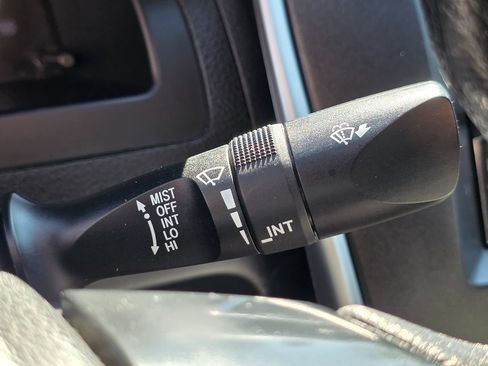 Used 2017 Toyota Camry LE FWD image 43