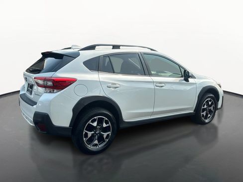 Used 2020 Subaru Crosstrek 2.0i Premium w/ Moonroof Package 1 AWD/4WD image 3