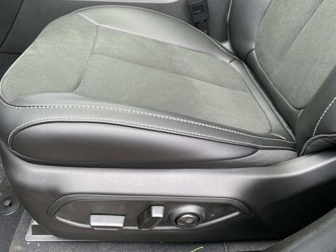 New 2026 Jeep Grand Cherokee Altitude image 10