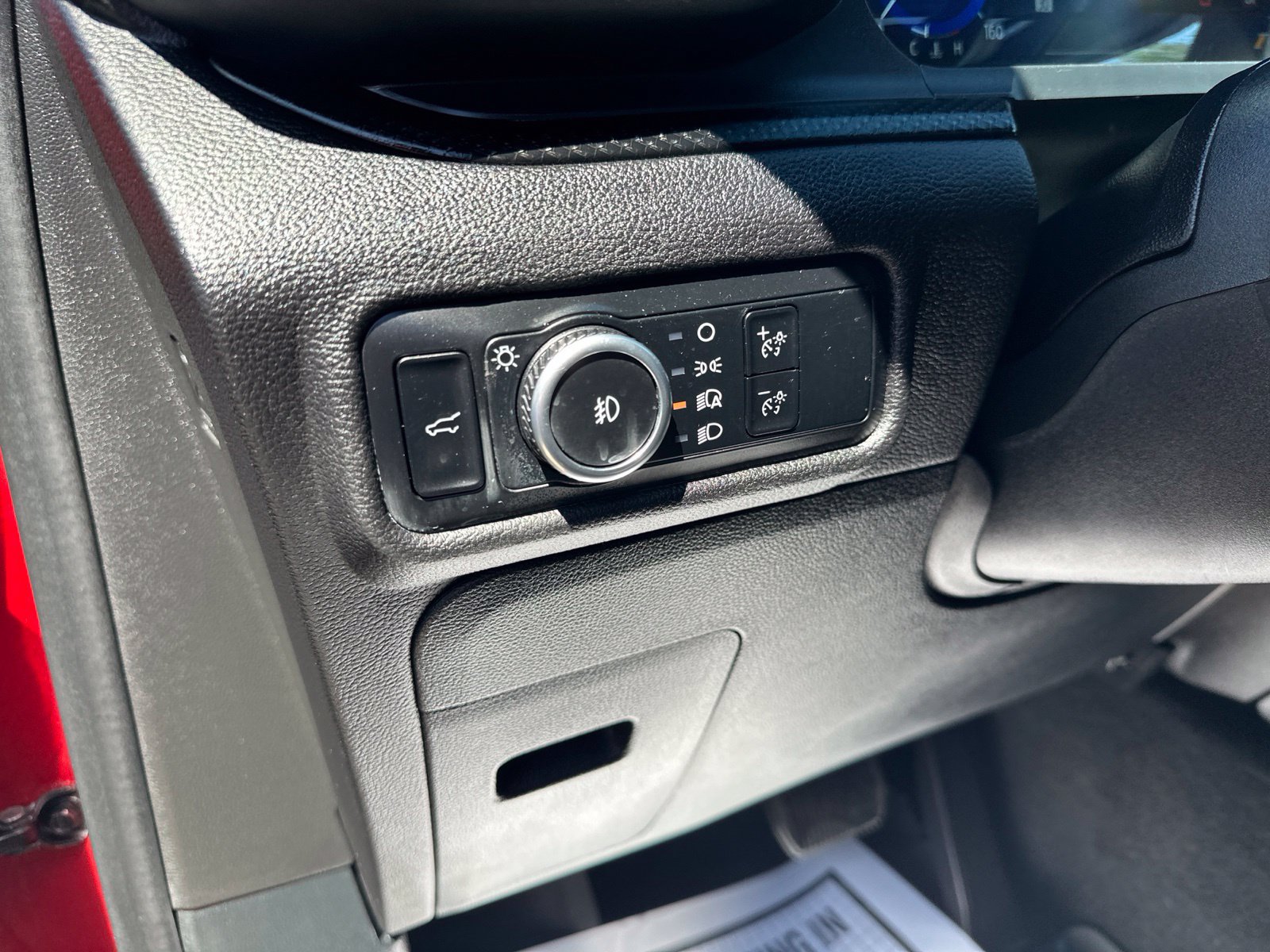 Used 2023 Ford Explorer ST w/ Equipment Group 401A AWD/4WD image 13