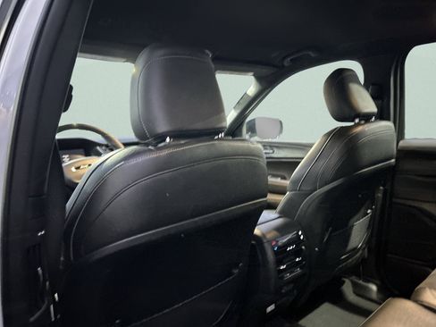 Used 2024 Jeep Grand Cherokee L Laredo image 16