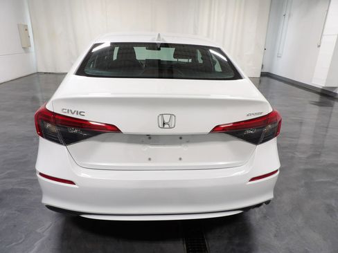 Used 2022 Honda Civic Sport image 6