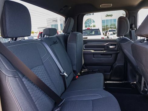 New 2026 RAM 2500 Big Horn AWD/4WD image 75