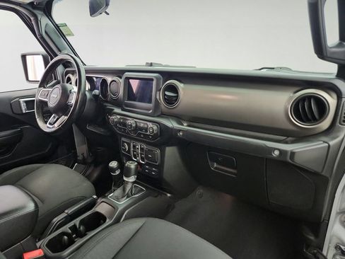 Used 2020 Jeep Gladiator Sport w/ Quick Order Package 24S AWD/4WD image 24
