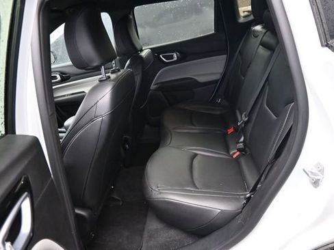 Used 2026 Jeep Compass Limited AWD/4WD image 31