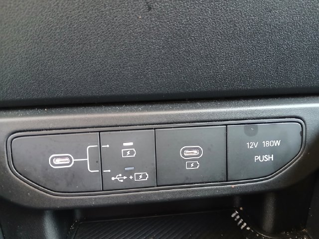 Certified 2025 Kia K4 FWD image 20