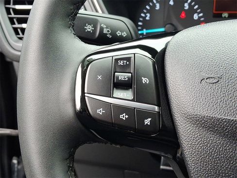 Used 2022 Ford Escape SEL image 21