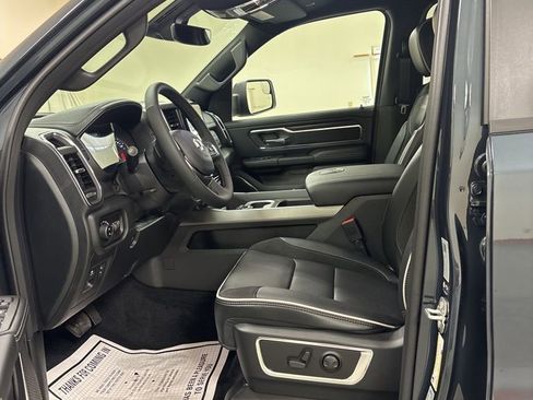 New 2026 RAM 1500 Laramie AWD/4WD image 9