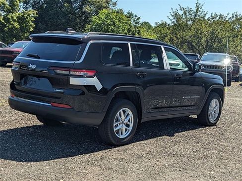 New 2025 Jeep Grand Cherokee L Laredo w/ Luxury Tech Group I image 3