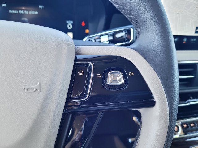 Used 2024 Lincoln Corsair AWD w/ Equipment Group 101A image 23