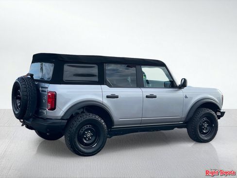 Used 2023 Ford Bronco Black Diamond AWD/4WD image 5