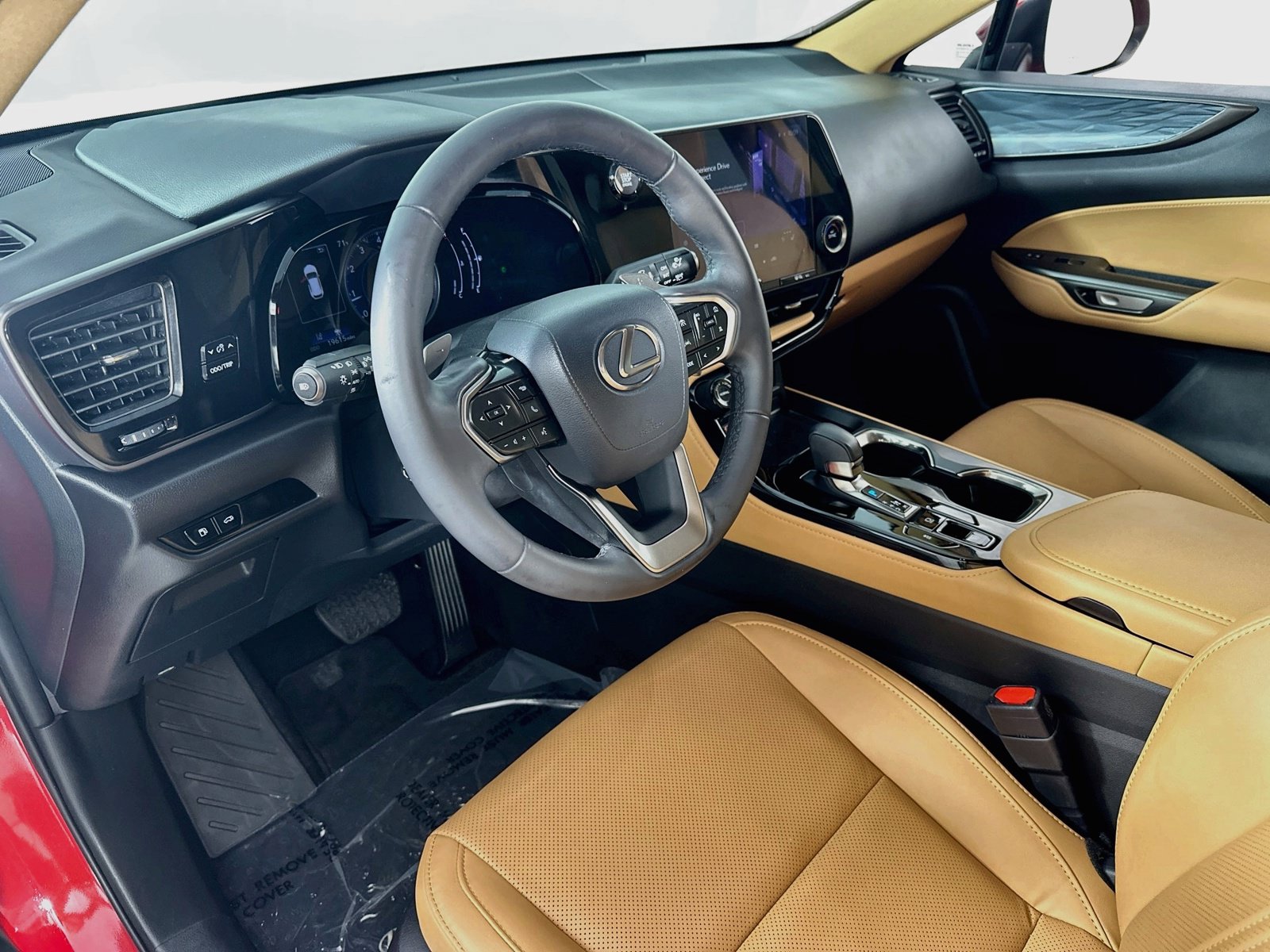 Used 2025 Lexus NX 250 FWD w/ Accessory Package (K3) image 9
