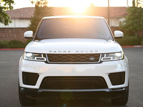 Used 2019 Land Rover Range Rover Sport HSE AWD/4WD image 4