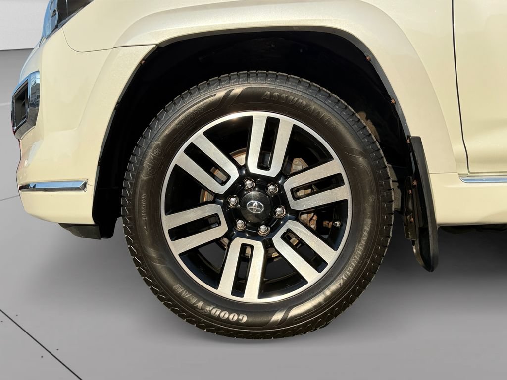 Used 2021 Toyota 4Runner Limited AWD/4WD image 30