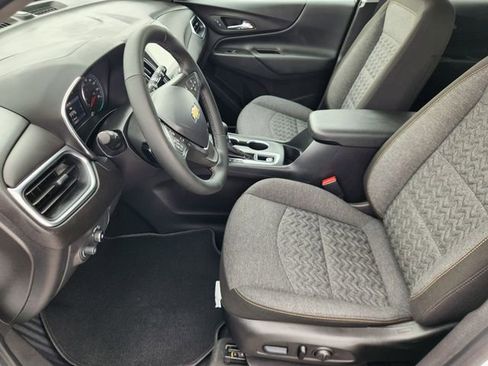 Used 2024 Chevrolet Equinox LT AWD/4WD image 13